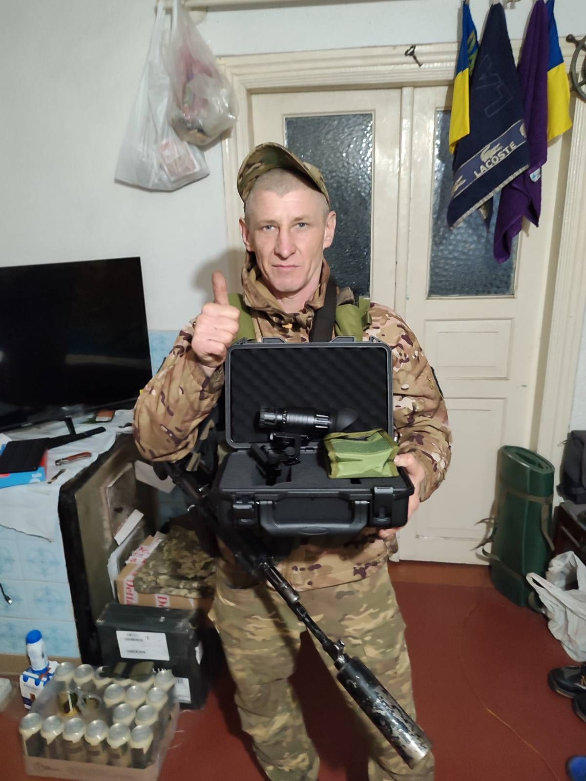 Прилад нічного бачення для українських воїнів. що боронять нашу землю та український народ