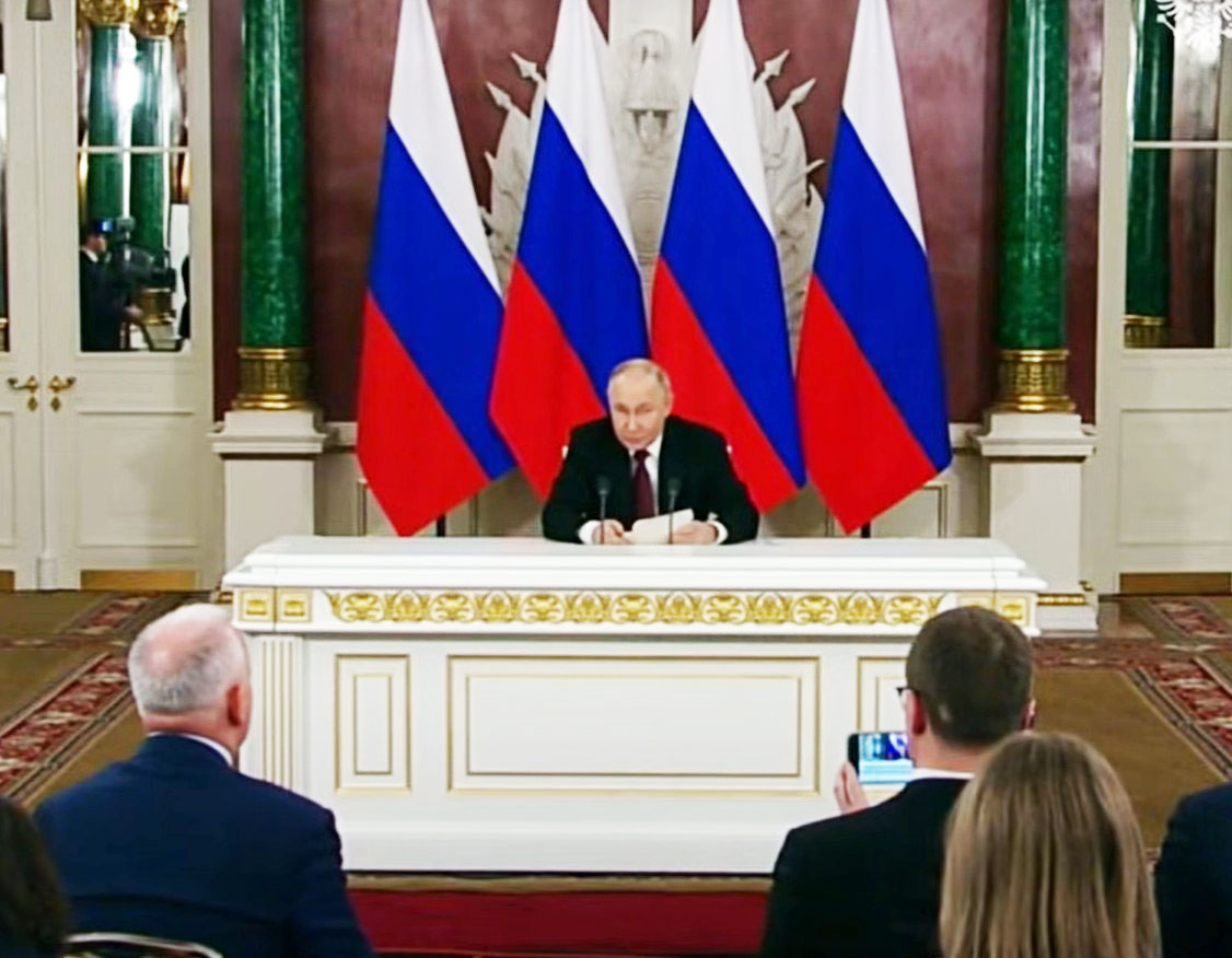 Шабаш-конференція путіна після ультиматуму Коаліції рішучих