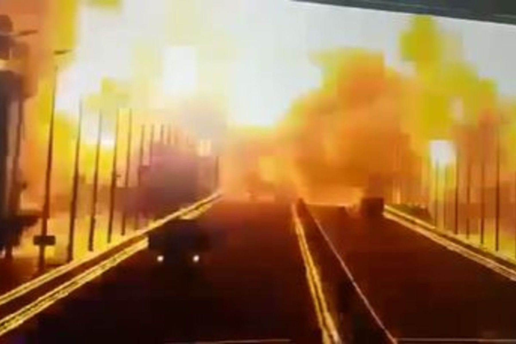 Кримський міст пошкодили за наказом Путіна?